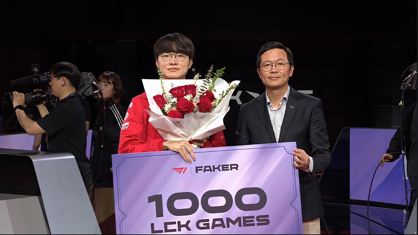 Faker新星夺冠表现突出，FPX前途光明！(faker新冠?)