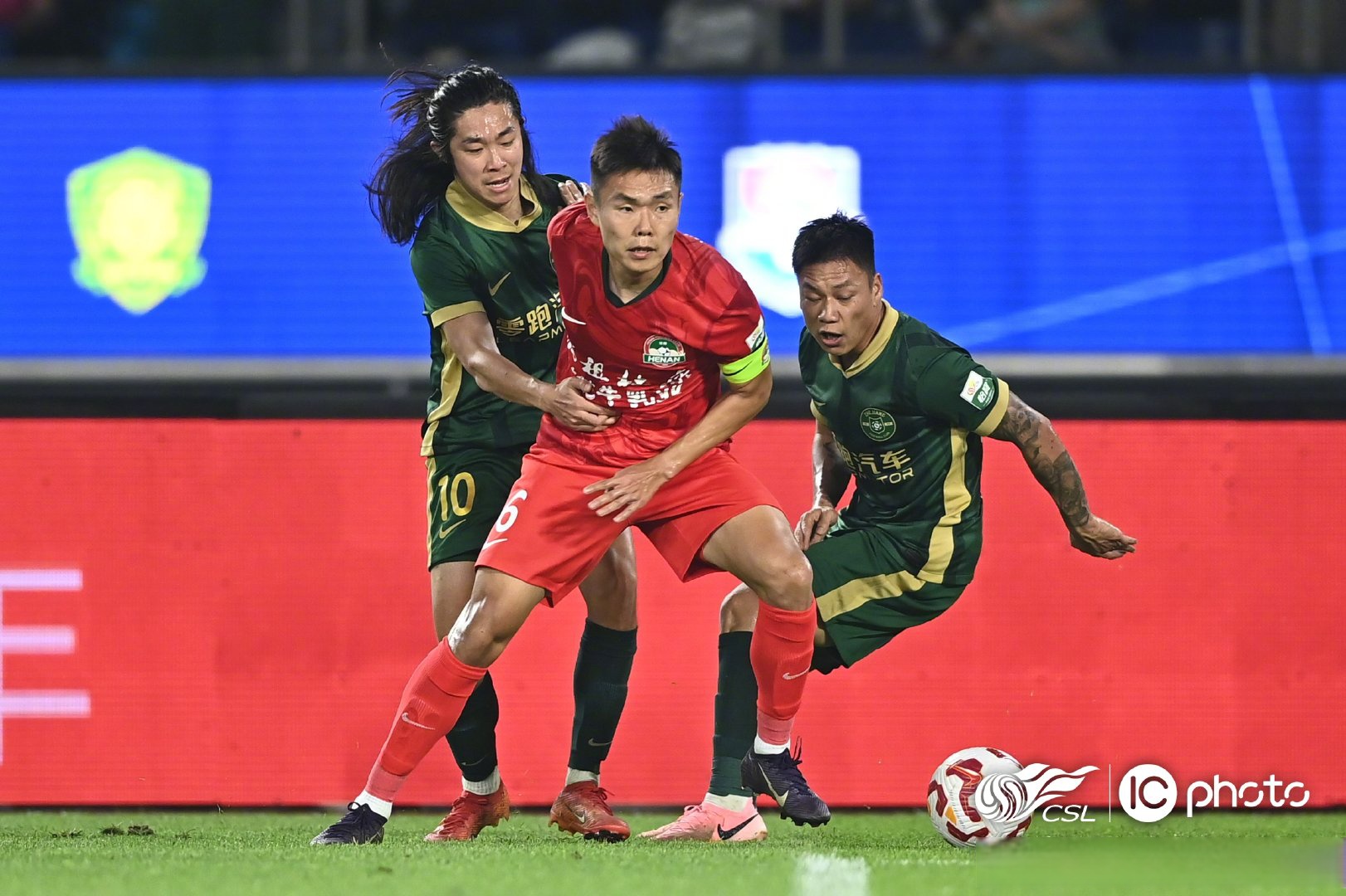 关键时刻冲在前