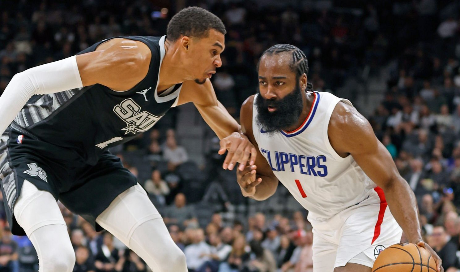 国际比赛日马赛备战NBA常规赛；复出首秀细节曝光；引发热议；心理建设被强调的简单介绍